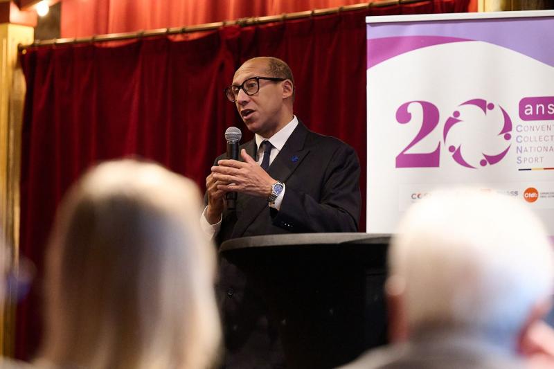 Philippe DIALLO intervient devant l'assemblée des 20 ans de la CCNS